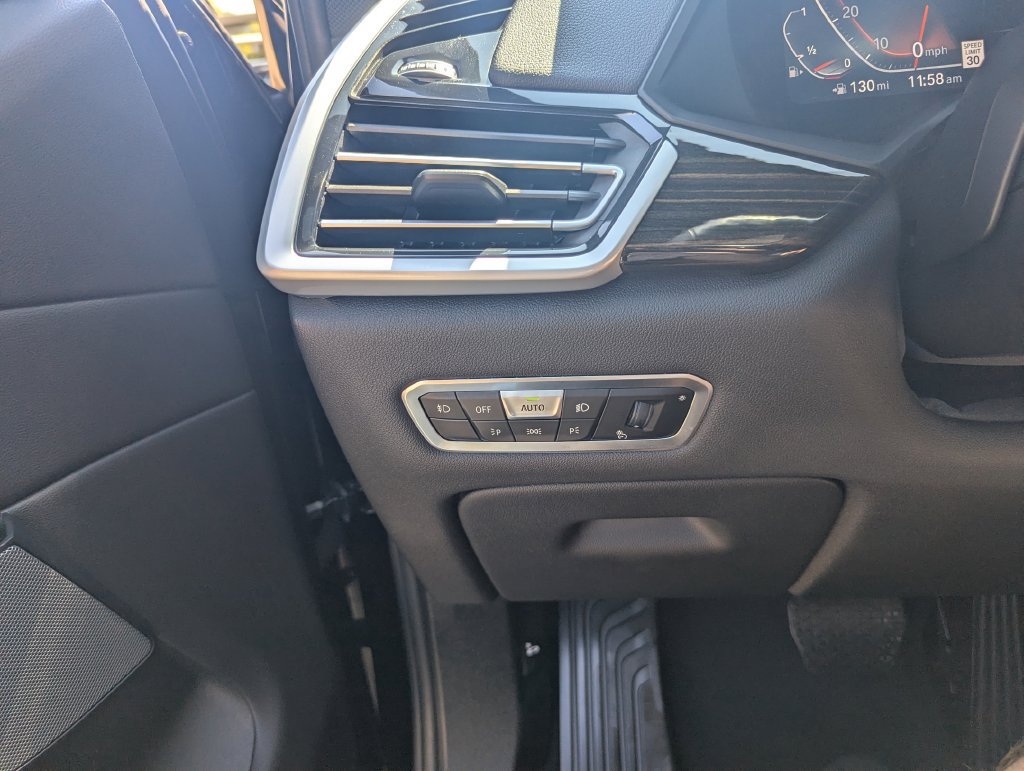 Used 2021 BMW X5 xDrive40i w/ Premium Package AWD/4WD image 14