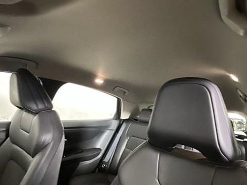 Used 2023 Nissan Ariya FWD image 12