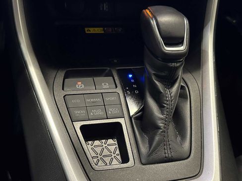 Certified 2023 Toyota RAV4 XLE Premium AWD/4WD image 17