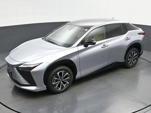 Certified 2024 Lexus RZ 300e Premium w/ Accessory Package (Z1) FWD image 24