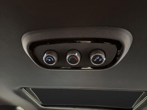 Certified 2025 Dodge Durango R/T image 35