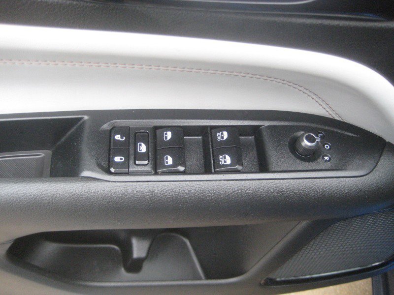 Used 2024 Jeep Compass Limited AWD/4WD image 17