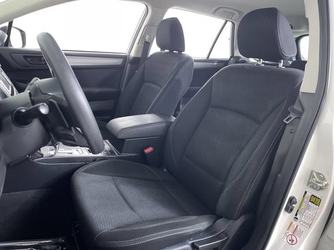 Used 2019 Subaru Outback 2.5i AWD/4WD image 12