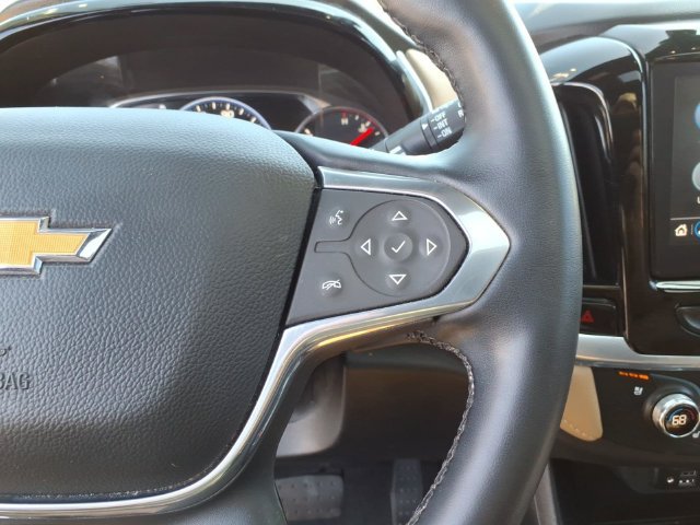 Used 2023 Chevrolet Traverse Premier AWD/4WD image 18