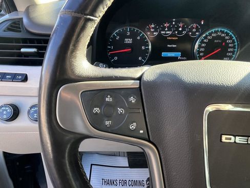 Used 2018 GMC Yukon Denali image 12