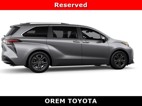 New 2026 Toyota Sienna Platinum AWD/4WD image 11