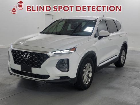 Used 2019 Hyundai Santa Fe SE image 4