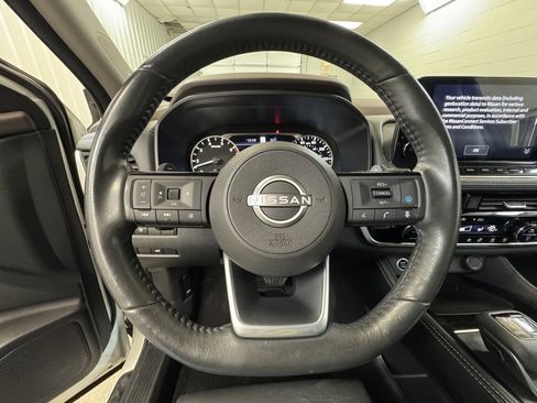 Used 2023 Nissan Rogue SL w/ SL Premium Package image 34