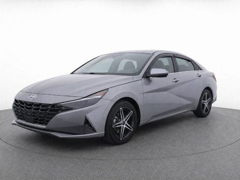 Used 2023 Hyundai Elantra Limited FWD image 1