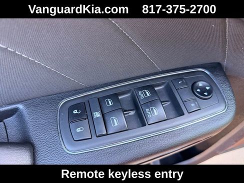 Used 2021 Dodge Charger SXT w/ Blacktop Package image 15