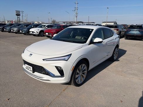 New 2026 Buick Envista Avenir image 2