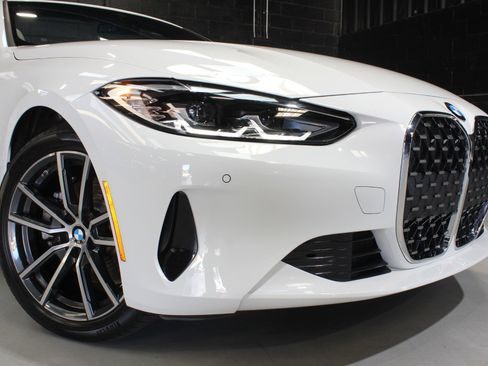 Used 2022 BMW 430i xDrive Convertible w/ Premium Package 2 image 11