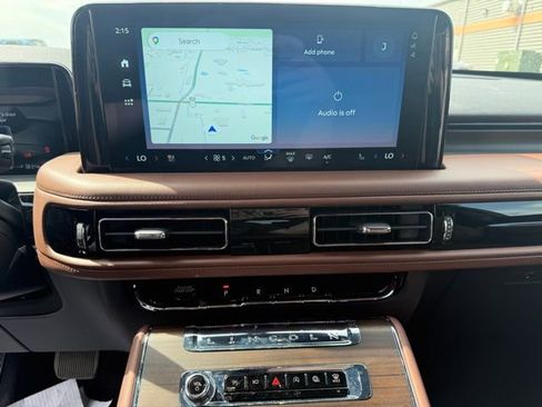 Used 2025 Lincoln Aviator Reserve w/ Illumination Package image 15