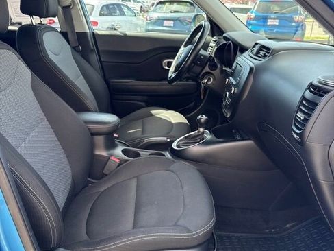 Used 2017 Kia Soul + w/ Designer's Package image 18