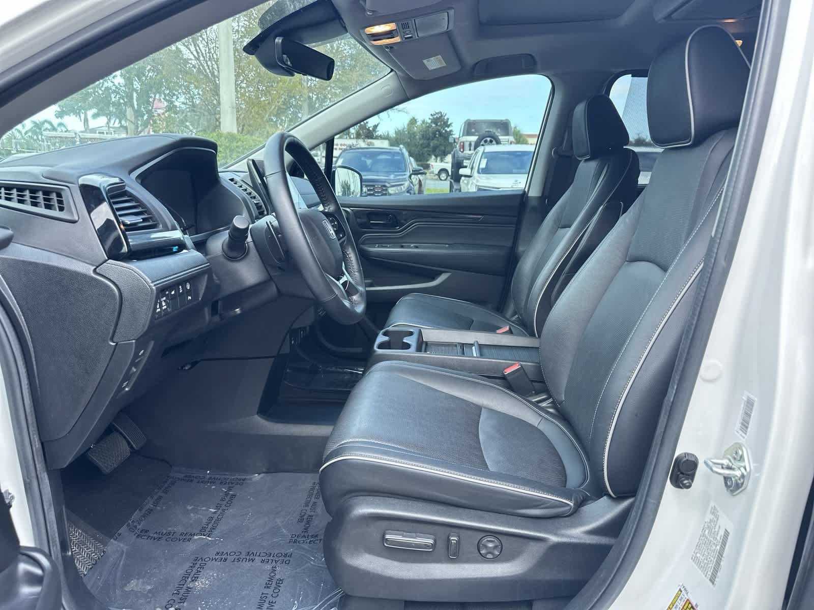 Certified 2024 Honda Odyssey Elite image 13