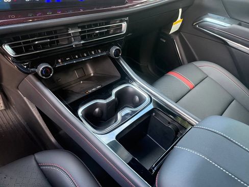 New 2026 Chevrolet Traverse RS w/ LPO, Floor Liner Package FWD image 20