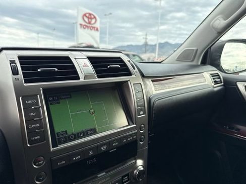 Used 2016 Lexus GX 460 w/ Premium Package AWD/4WD image 14