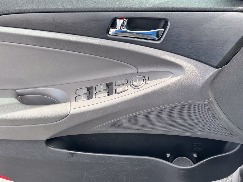 Used 2014 Hyundai Sonata GLS w/ Popular Equipment Group 2 FWD image 11