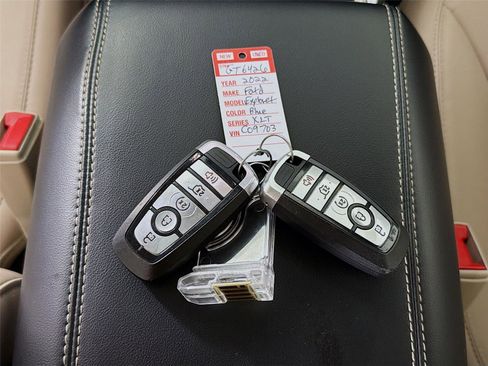 Used 2022 Ford Explorer XLT w/ Equipment Group 202A image 35