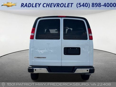 Certified 2024 Chevrolet Express 3500 LT w/ LT Preferred Equipment Group RWD image 15