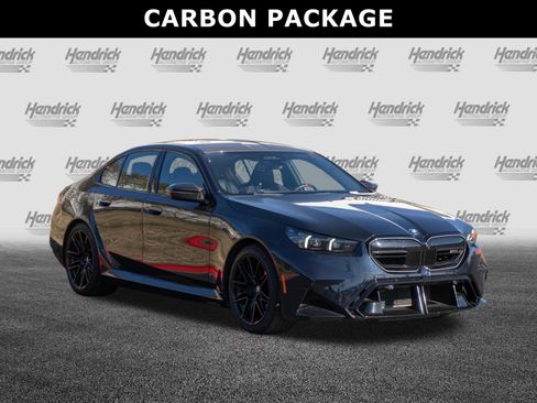 Used 2025 BMW M5 AWD/4WD image 3