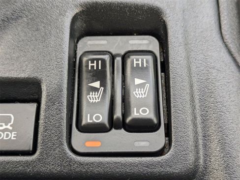 Used 2021 Subaru Crosstrek 2.0i Premium w/ Moonroof Package image 23