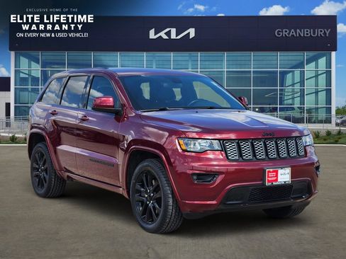 Used 2021 Jeep Grand Cherokee Laredo X RWD image 3