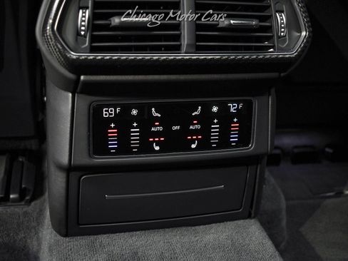 Used 2020 Lamborghini Urus image 28