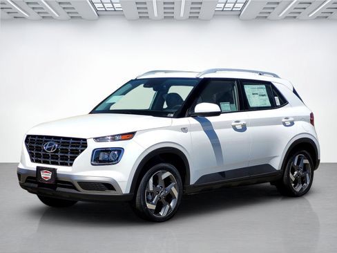 New 2026 Hyundai Venue SEL FWD image 8