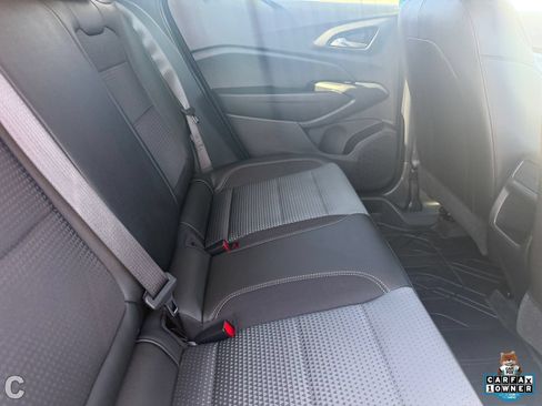 Used 2026 Chevrolet Trax LT w/ LT Convenience Package FWD image 13