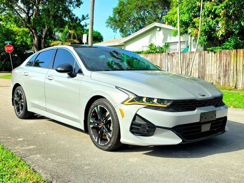 Used 2021 Kia K5 GT-Line w/ GT-Line FWD Premium Package image 3