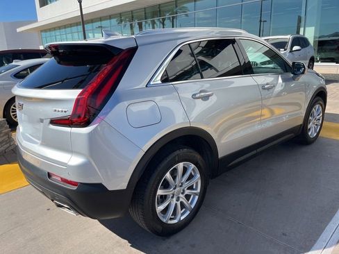 Used 2022 Cadillac XT4 Luxury w/ Driver Awareness Package image 5