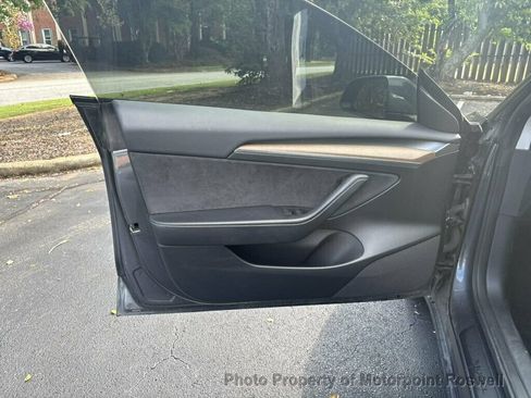 Used 2023 Tesla Model 3 Standard Range RWD image 12
