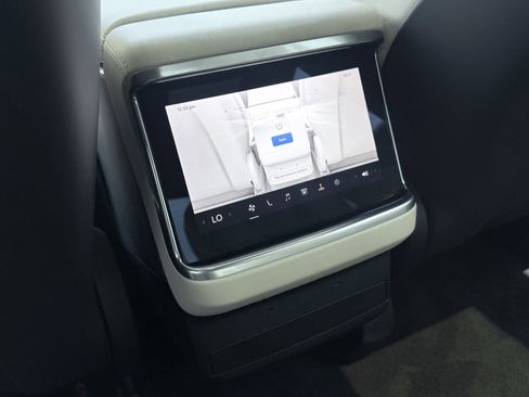 Used 2022 Tesla Model X AWD/4WD image 61