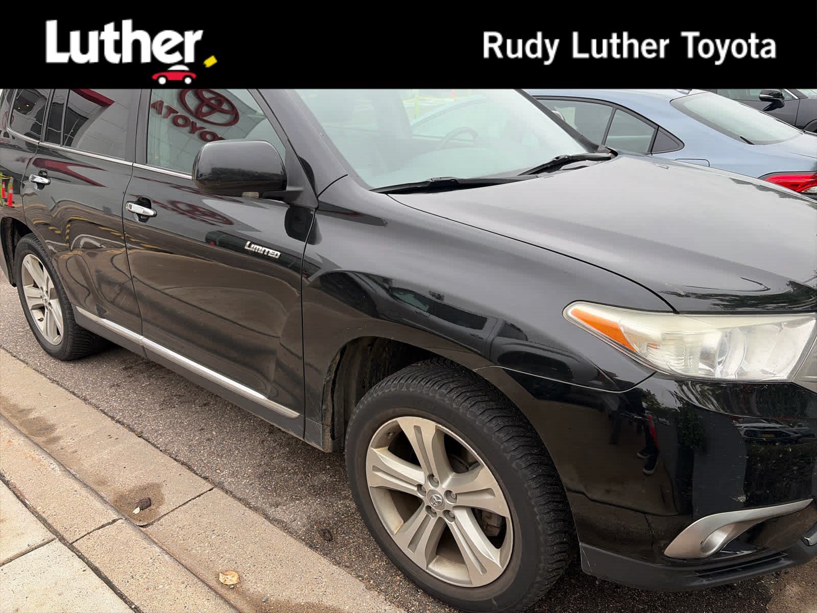 Used 2013 Toyota Highlander Limited AWD/4WD image 1