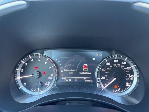 Certified 2023 Toyota Highlander XLE image 26