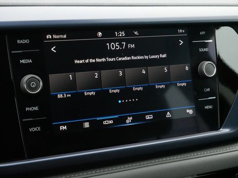 Certified 2024 Volkswagen Taos SE image 22