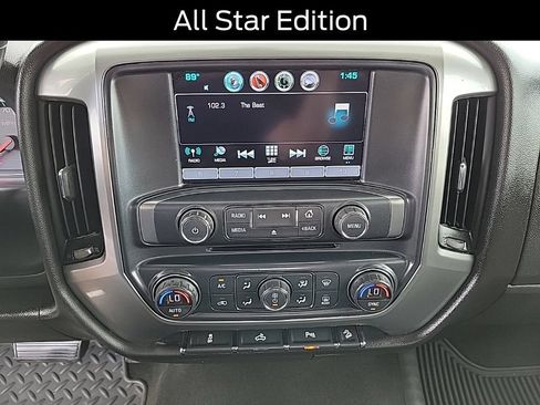 Used 2017 Chevrolet Silverado 1500 LT w/ Midnight Edition AWD/4WD image 30
