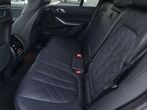 Used 2023 BMW X5 sDrive40i image 11