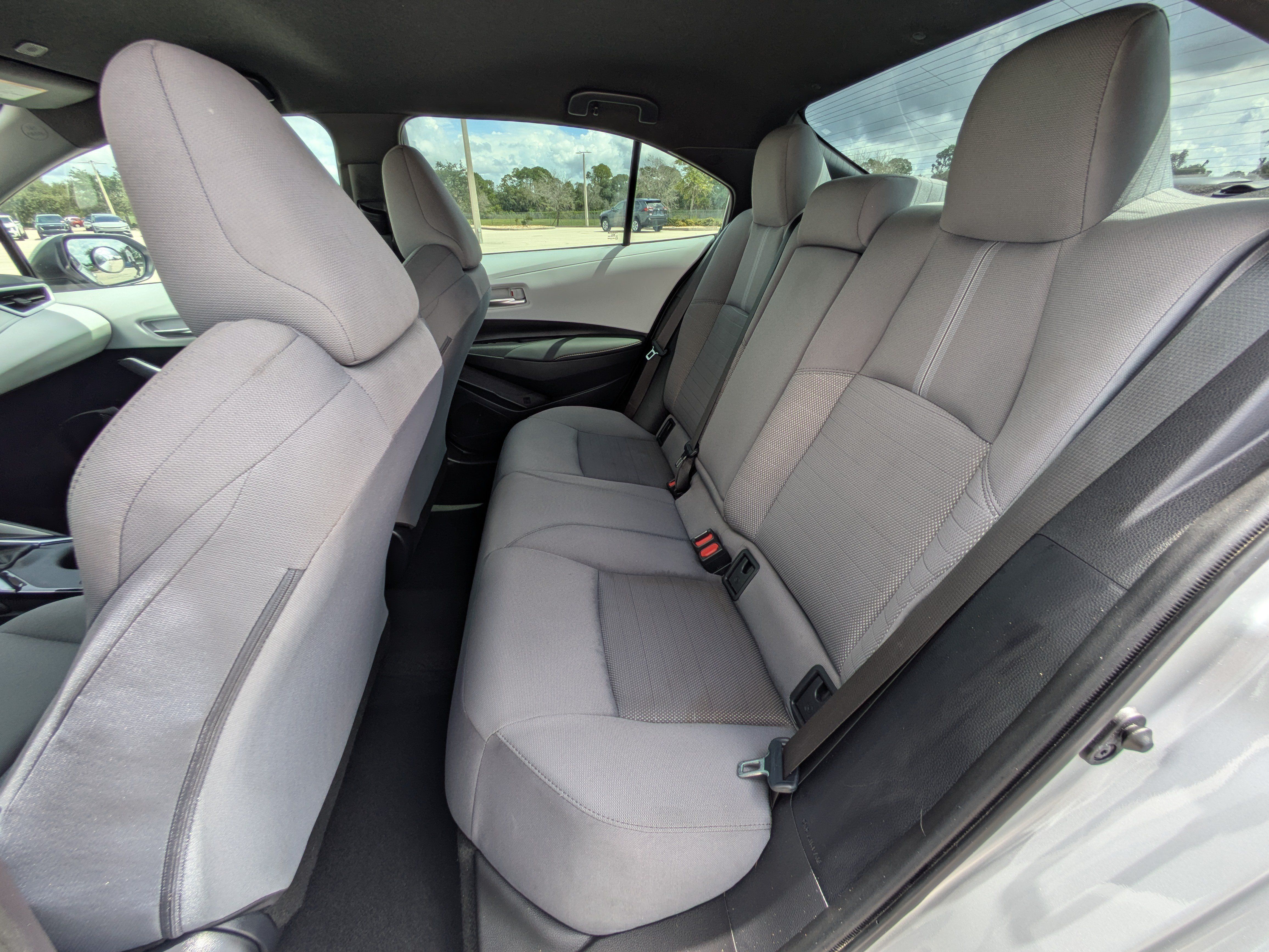 Used 2025 Toyota Corolla SE FWD image 13