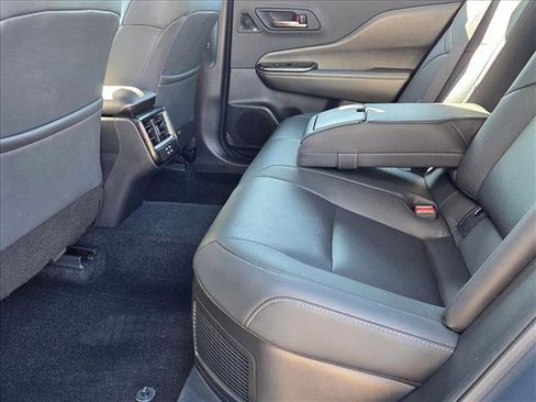 Certified 2025 Toyota Crown Nightshade image 19