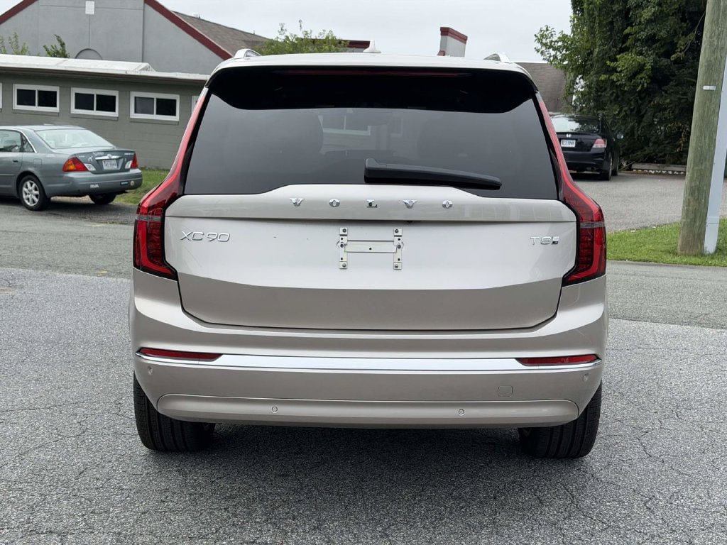 New 2026 Volvo XC90 T8 Plus w/ Protection Package AWD/4WD image 20