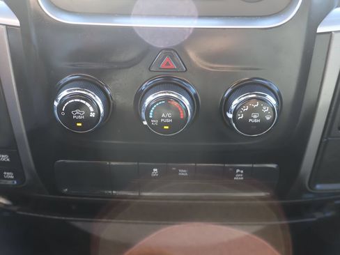 Used 2021 RAM 1500 Warlock AWD/4WD image 36