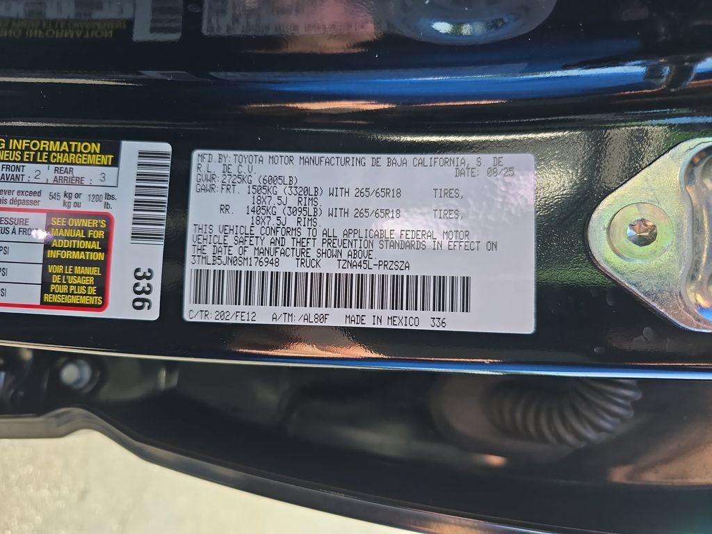 Certified 2025 Toyota Tacoma TRD Sport AWD/4WD image 37