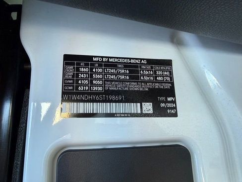 New 2025 Mercedes-Benz Sprinter 2500 image 28