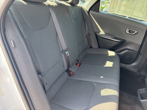 Used 2025 Kia K4 FWD image 44