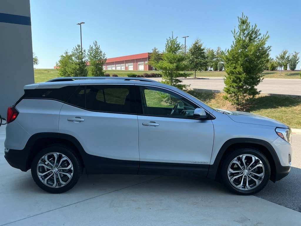 Used 2020 GMC Terrain SLT w/ Preferred Package FWD image 12