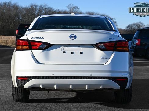 Used 2022 Nissan Altima 2.5 SV image 3