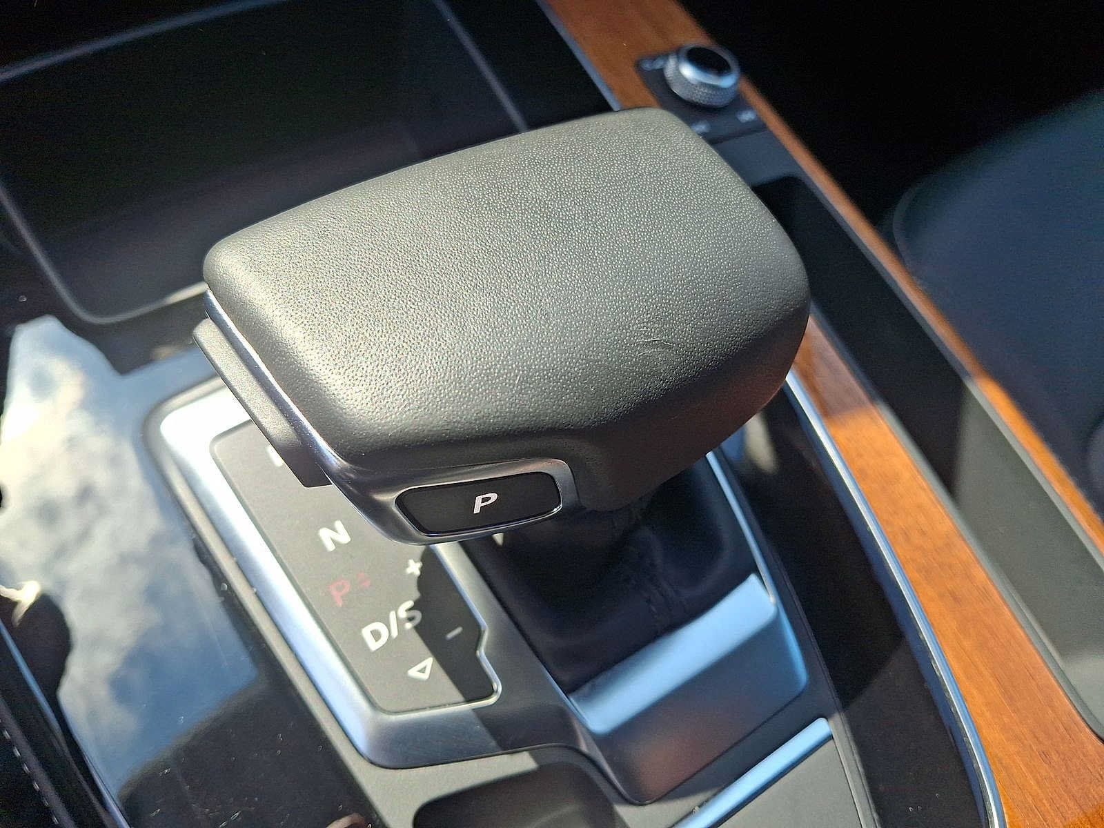 Certified 2023 Audi Q5 2.0T Premium Plus w/ Premium Plus Package AWD/4WD image 18