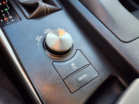 Used 2016 Lexus IS 200t image 12